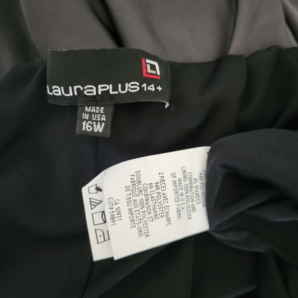 Like New 16W Laura Plus Halter Evening Gown - Picture 6 of 6